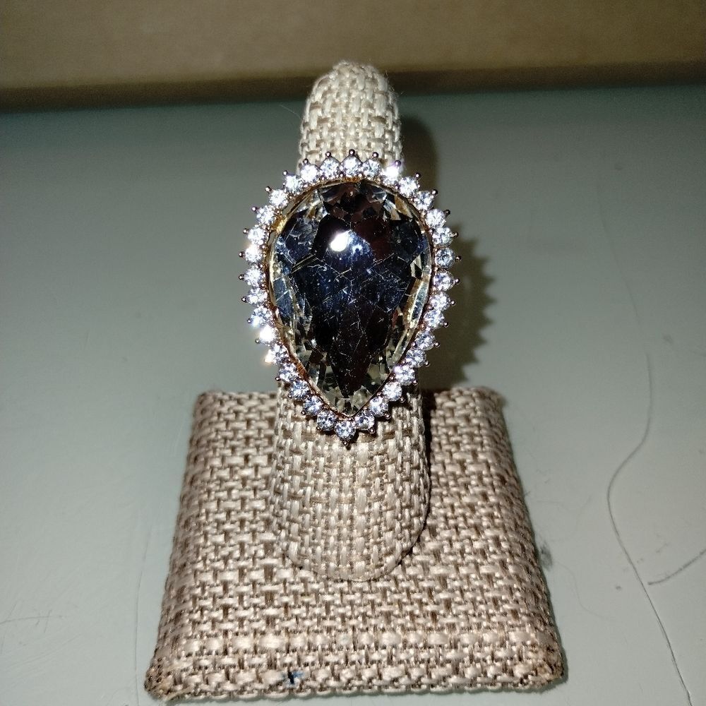 Crystal Pave Trim Teardrop Gold tone Stretch Ring - Picture 2 of 11